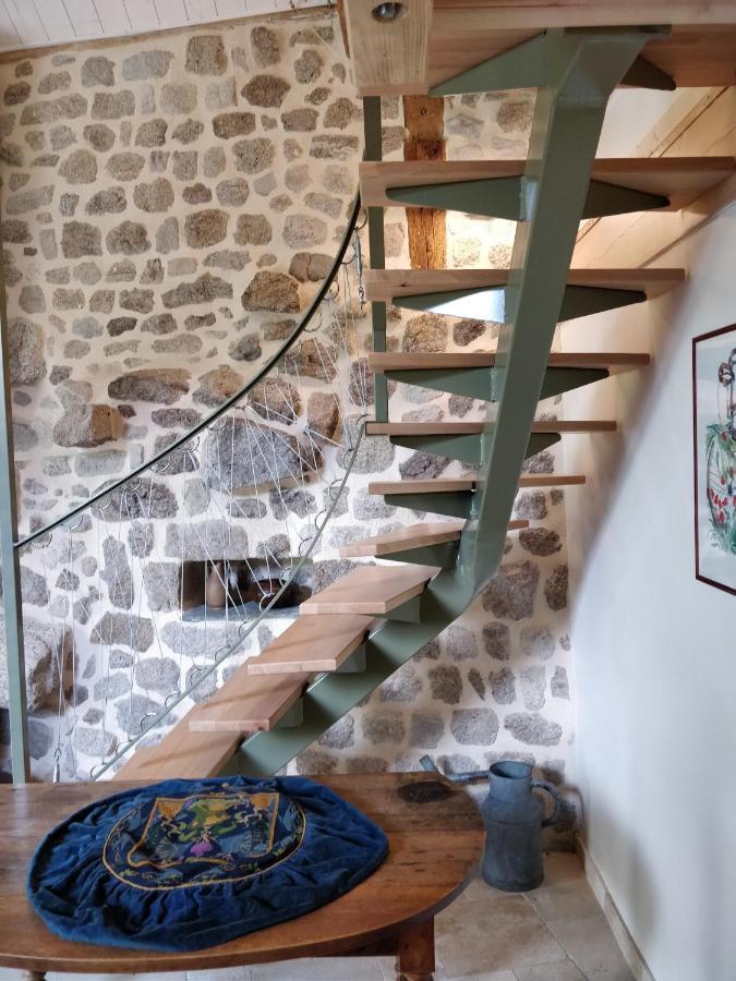 Hotel Les Fayettes à Montregard Extérieur photo